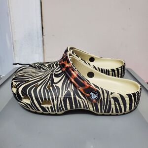 Crocs Classic Unisex Animal Print Remix Clog Men 5 Women 7 207840-2Y9 New